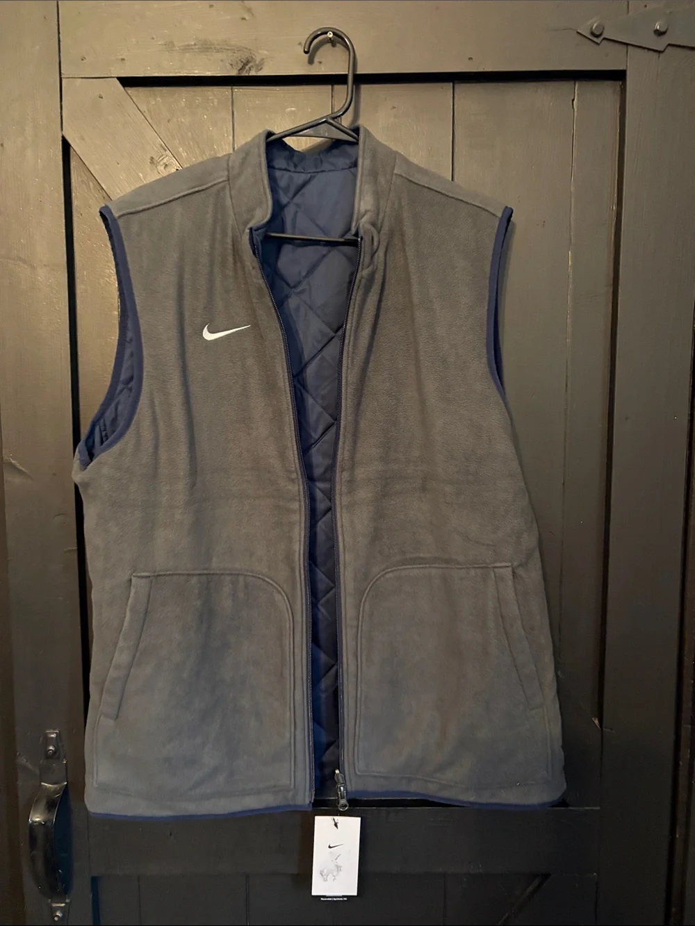 Nike sleeveless quilted